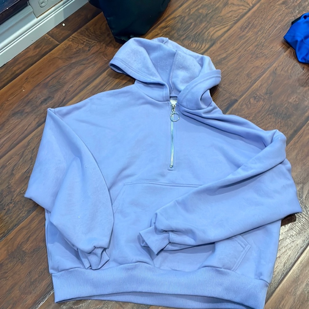 social scene zip up: email me in my bio email to purchase! deleting poshmark :)
